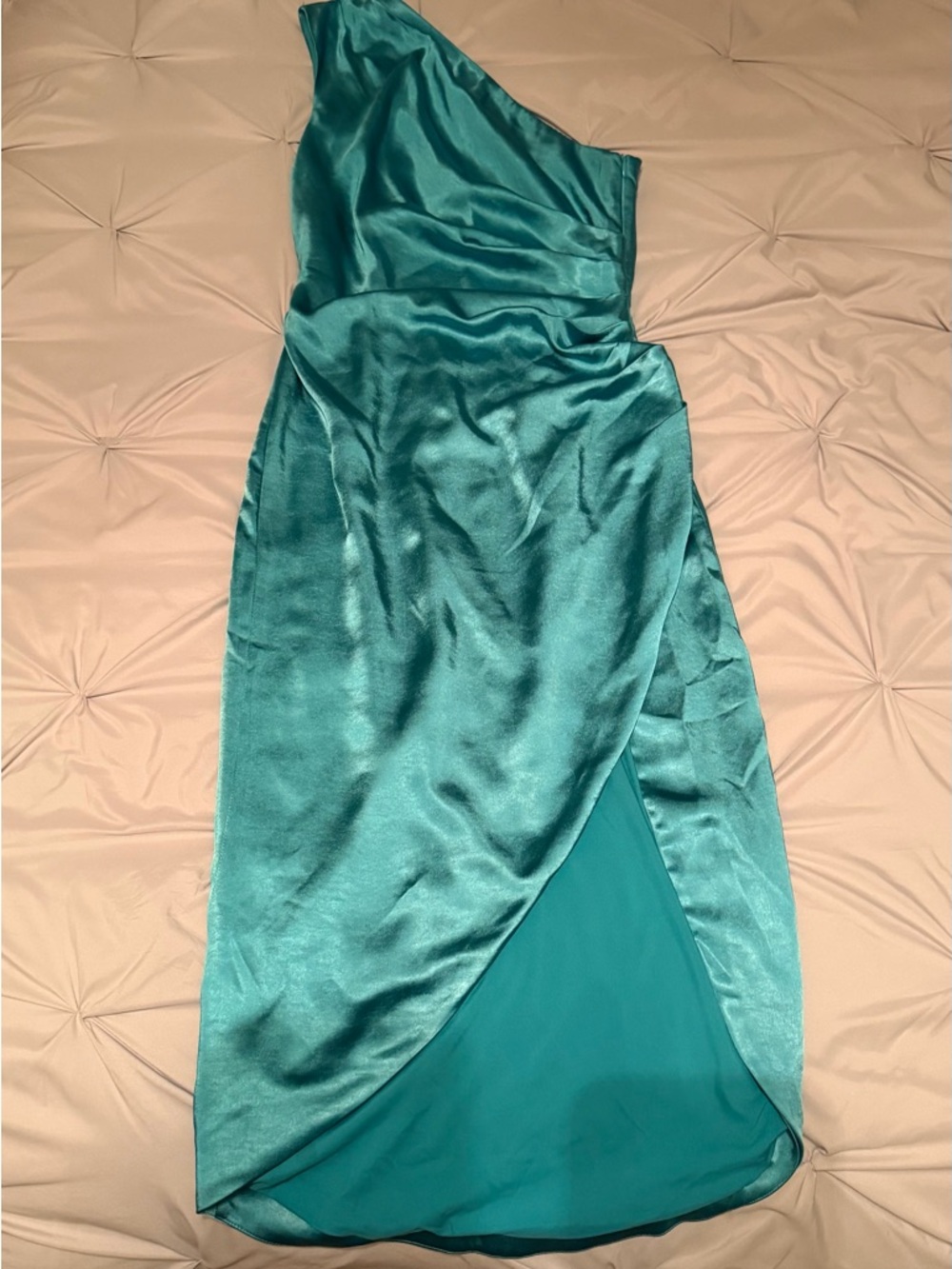 Elliatt Teal Asymmetric One-Shoulder Satin Midi Dress
